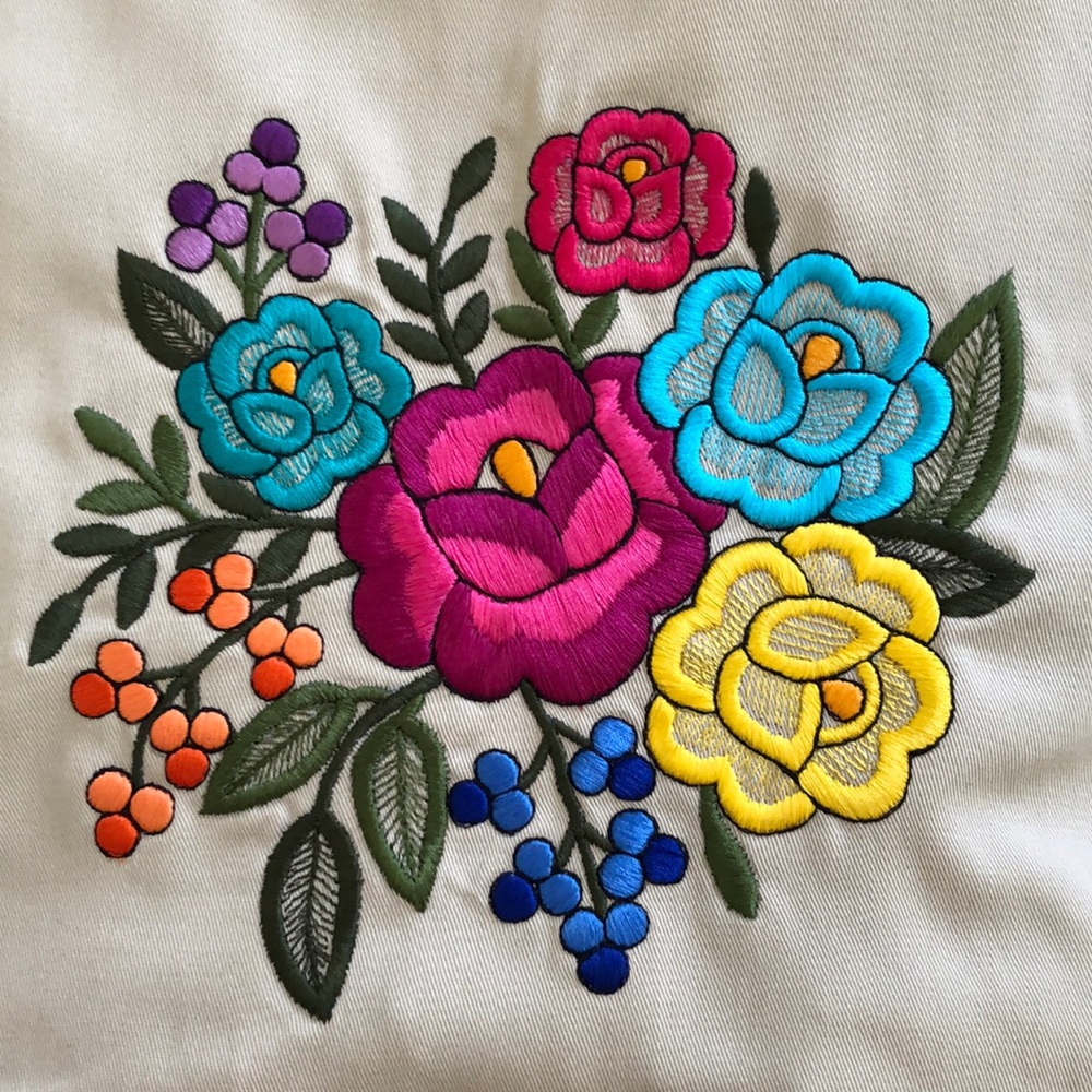Floral embroidered shoulder bag - Picture 2 of 2